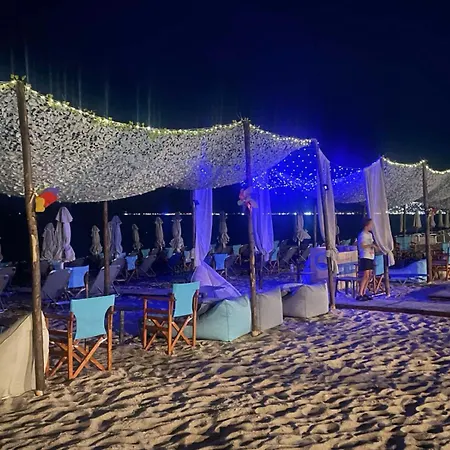 Villa Amalia Sun Beach * Nea Vrasna
