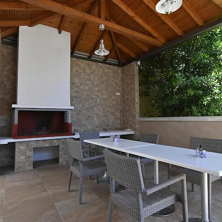 Villa Amalia Sun Beach Nea Vrasna